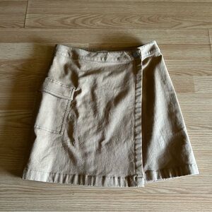 NWT LOFT Light Brown Mini Skirt Size 2